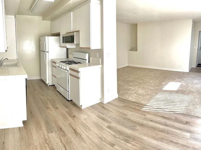 1749 Federal Ave #4 — Photo 1