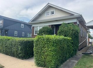 2726 Clarence Ave, Berwyn, IL 60402