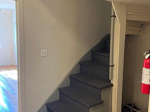 3rd image of 905-07 N 2nd St #3
