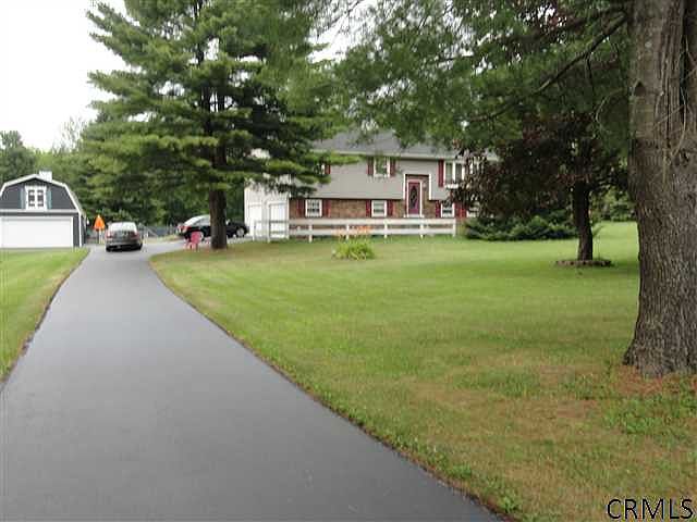 1st image of 1609 PERTH Road