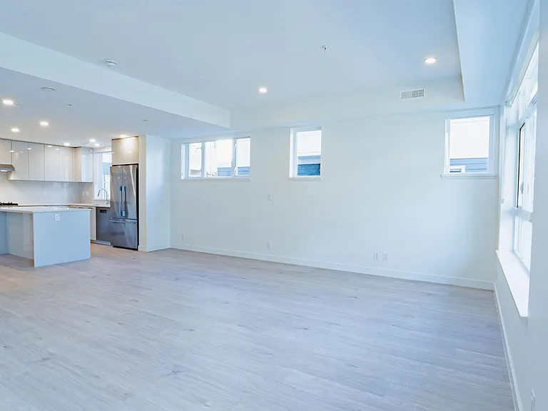 10333 River Dr #28 — Photo 11