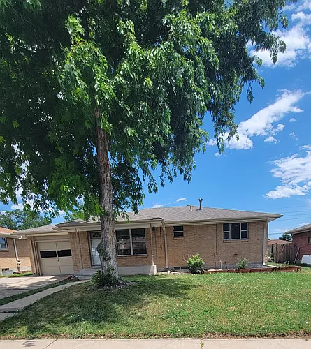 7462 Beach Ct Photo 1