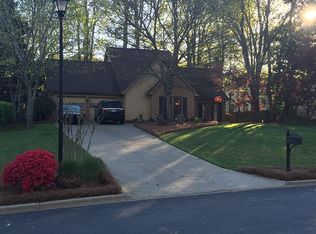 1856 N Creek Cir, Alpharetta, GA 30009