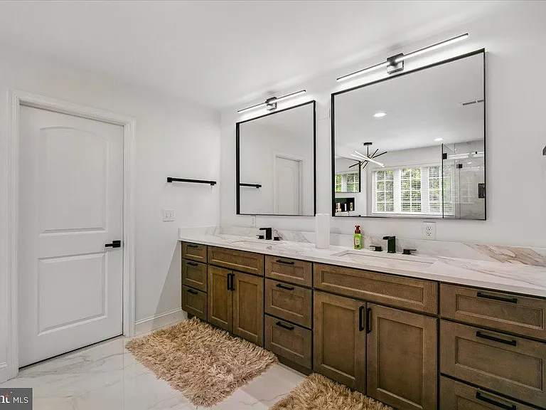 743 Seneca Dr — Photo 20