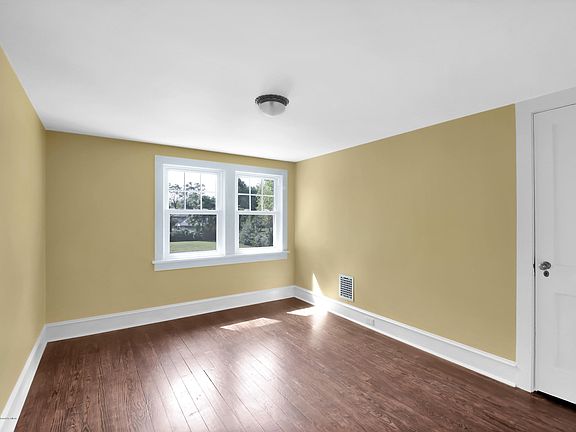 2nd image of 1211 Sea Girt Ave