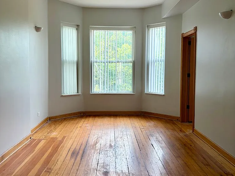1853 N Humboldt Blvd — Photo 7