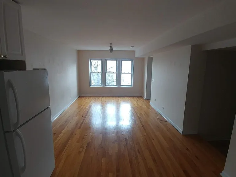 1243 W Hood Ave #2S — Photo 3