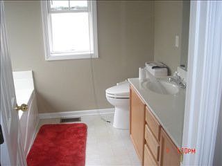 5th image of 366 Greenwood Park Way
