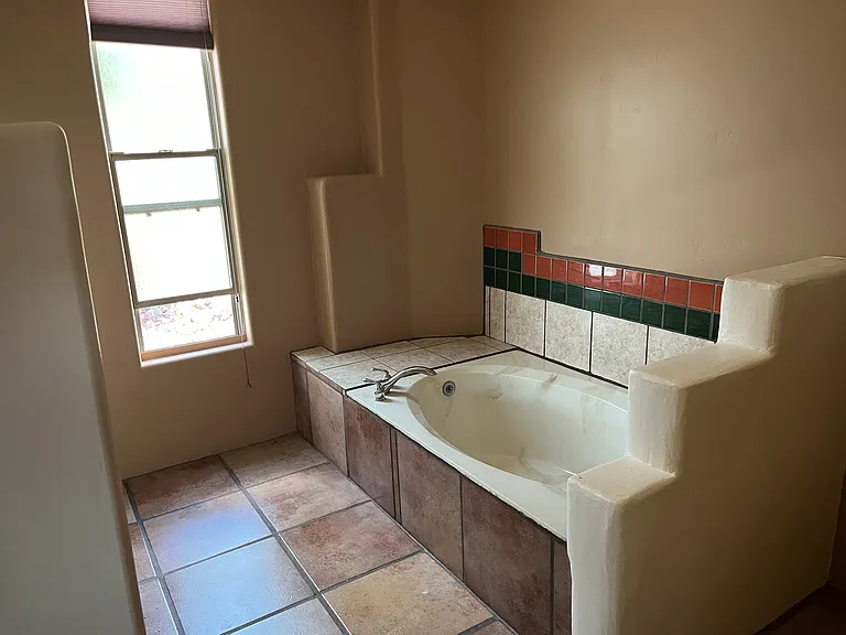 Candlewood Ln — Photo 6