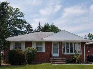 1826 Rush Rd, Wickliffe, OH 44092