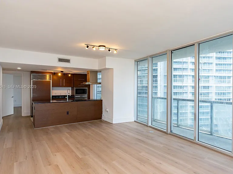 495 Brickell Ave #2102 — Photo 7