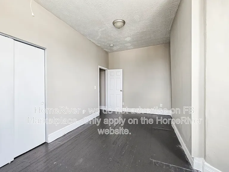 2335 May St #4F — Photo 12