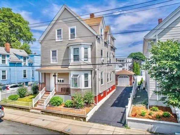 41 Robinson St, Lynn, MA 01905