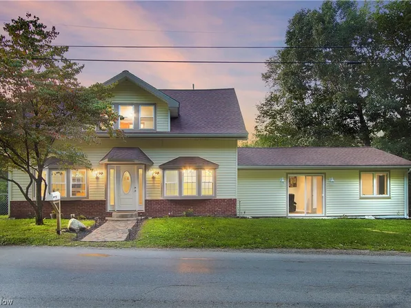 9032 Greer Ave SE, Waynesburg, OH 44688