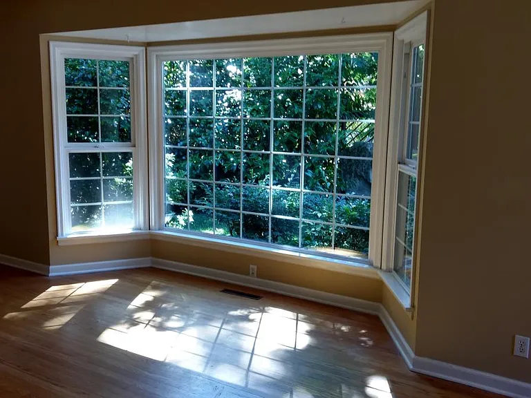 Living room Bay window