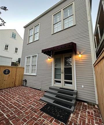 2nd image of 1370 Camp St