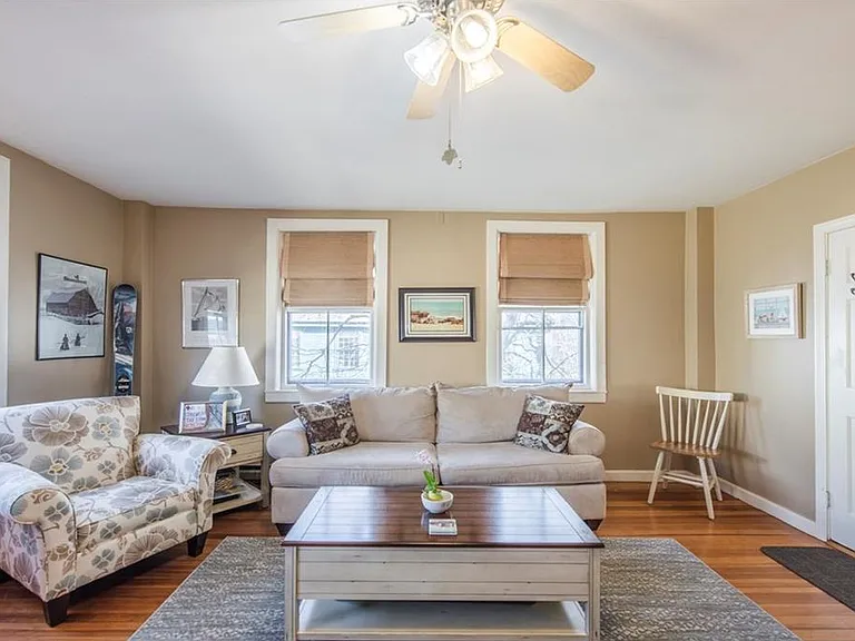 35 Pelham St #D1 — Photo 4