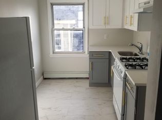 910 S 17th St #R2, Newark, NJ 07108