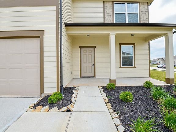 3rd image of 1000 Lacebark Pine Ln