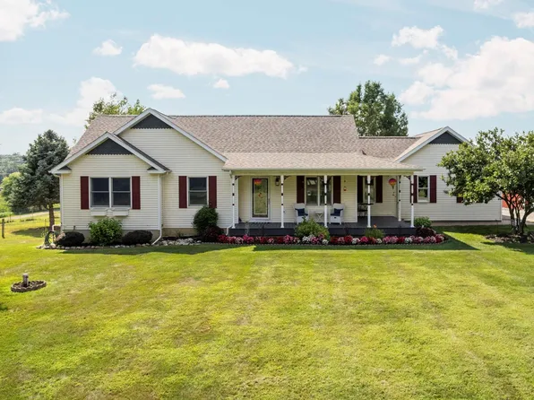 344 S Truhn Rd, Fowlerville, MI 48836