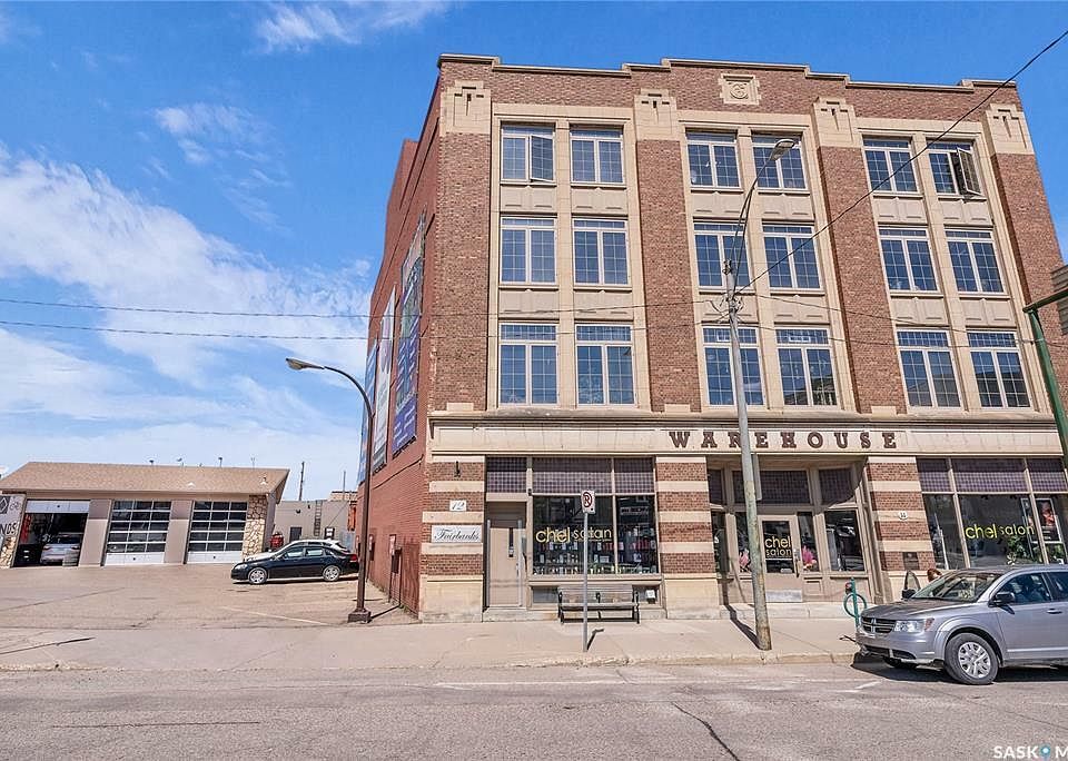 1st image of 12 23rd St E #302