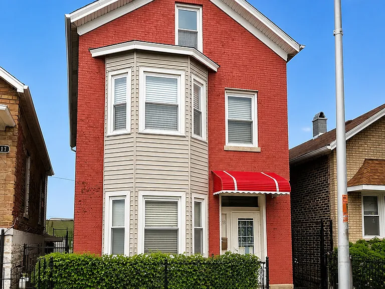 3213 S Green St #1 — Photo 1