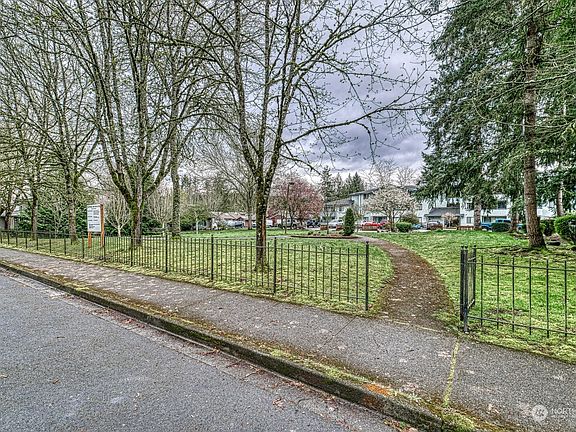 3rd image of 750 3RD Avenue NW
