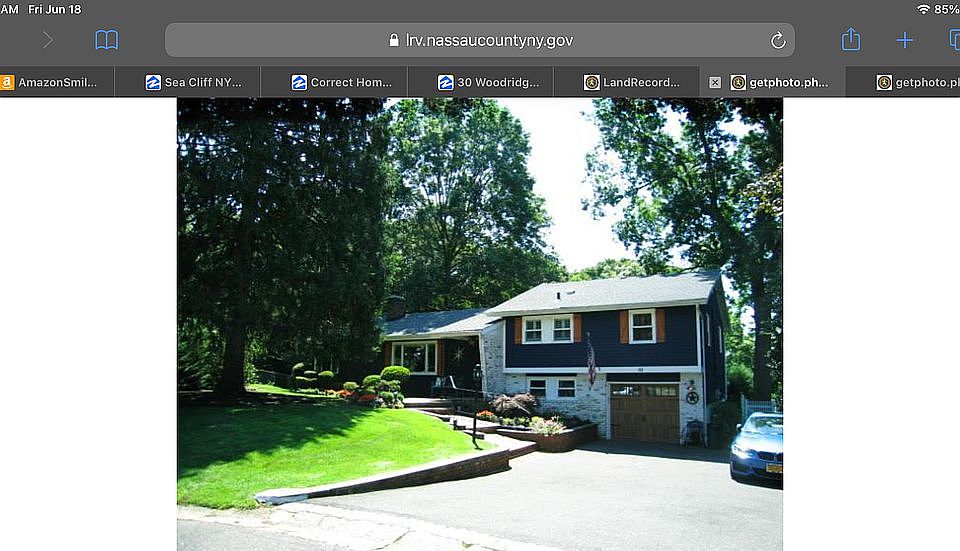1st image of 32 Woodridge Ln