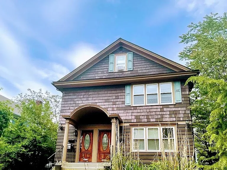 138 Lancaster St — Photo 1