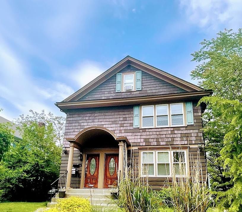 138 Lancaster St, Providence, RI 02906 Zillow