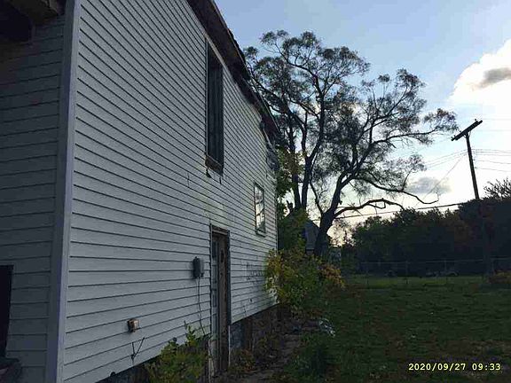 5694 Stanford