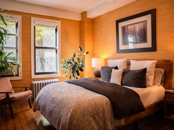 321 West 55th Street image 7 of 12