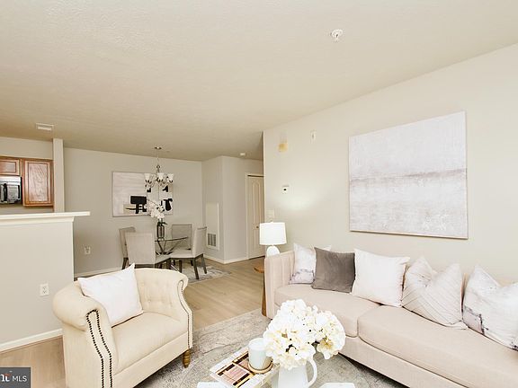 4th image of 8931 Town Center Cir #6-105