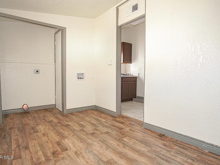 2111 Portland Ave #2 — Photo 8