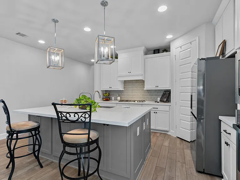 282 Sky Top Dr — Photo 12