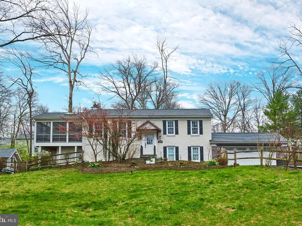 3270 Fox Mill Rd, Oakton, VA 22124