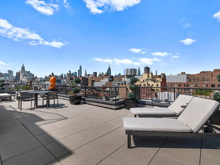 533 E 12th St #6C — Photo 8