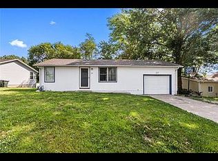 937 W Dryden St, Odessa, MO 64076