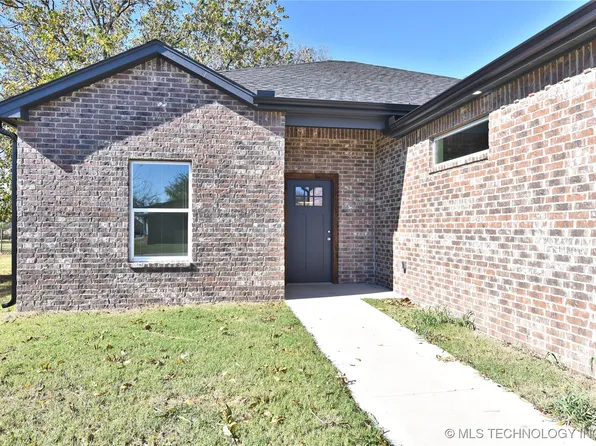 3136 N Xanthus Pl, Tulsa, OK 74110