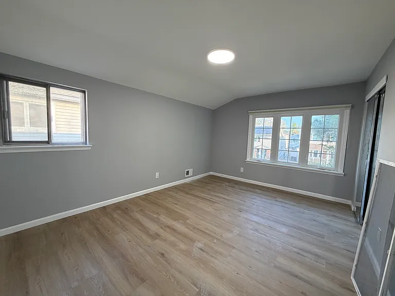 41 Middle Loop Rd #1 — Photo 5