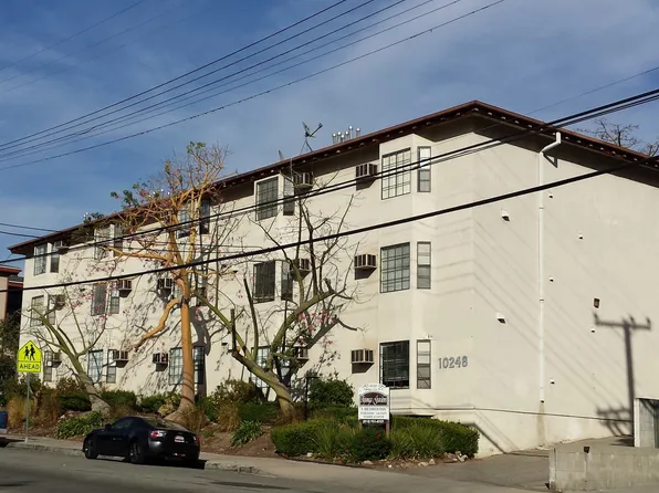 Tujunga Gardens, 10248 Tujunga Canyon Blvd APT 304, Tujunga, CA 91042