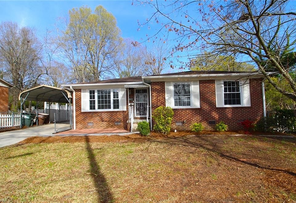 1st image of 2215 Linda Ln