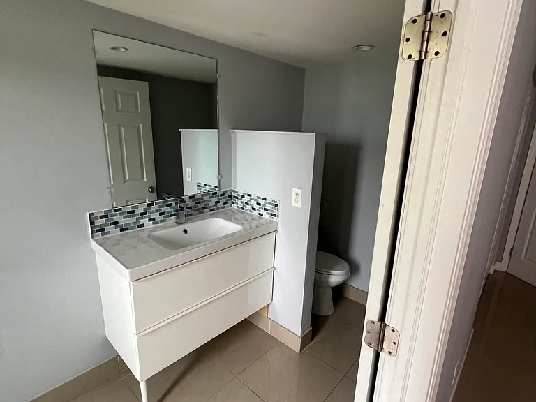 9235 SW 8th St #503 — Photo 8