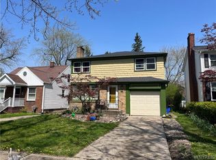 37 Morton Dr, Amherst, NY 14226