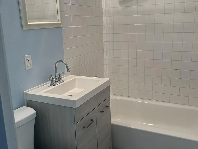 315 W Lilac Ln — Photo 9