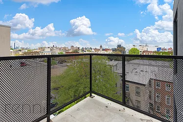 Rented by Rennit Inc.