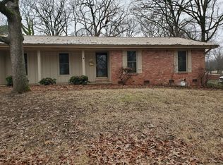 7001 Incas Dr, N Little Rock, AR 72116