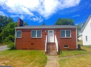 212 N Madison Rd, Orange, VA 22960