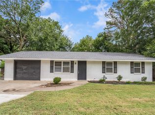 966 W Sycamore St, Fayetteville, AR 72703