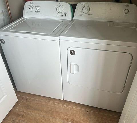 5th image of 1202 W Carmen Ave Unit 3